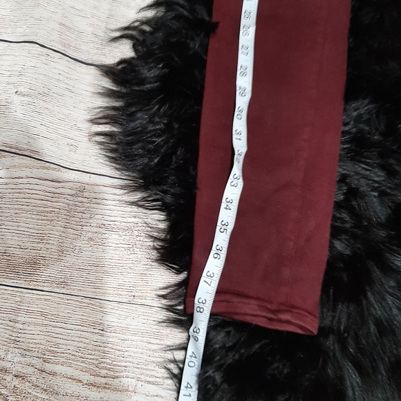 Madwell 9" High Rise Skinny Jeans in Burgundy - Picture 11 of 12